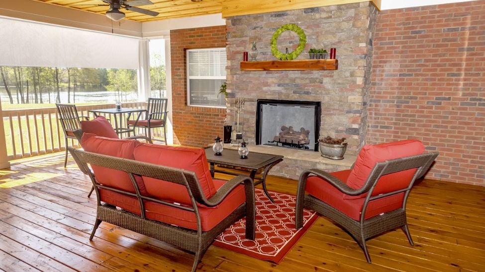 How to Clean Exterior Solar Shades